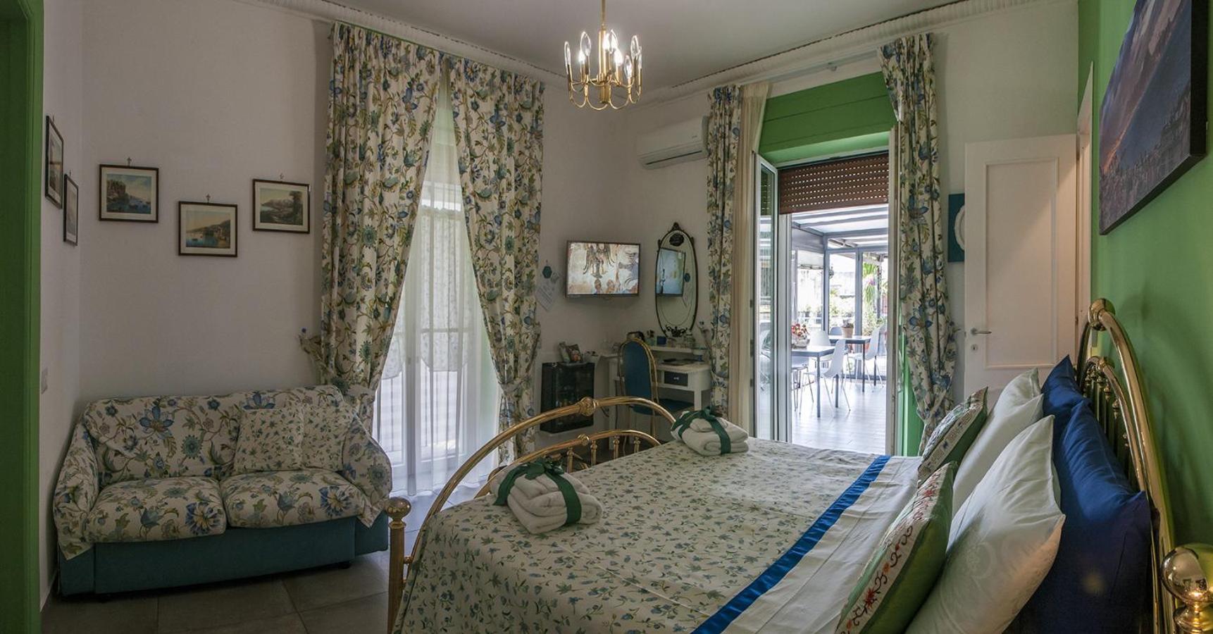 Double Room Terrace,1558385446:JPEG