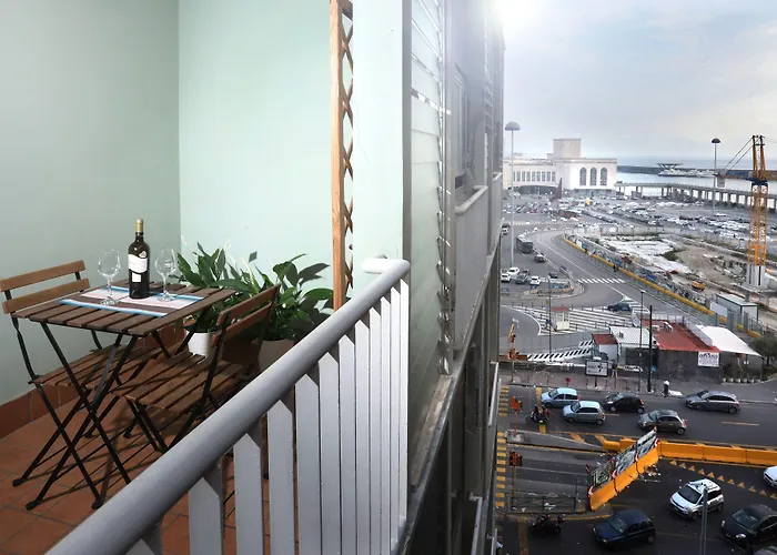 Napolilive B&BBed and Breakfast